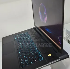 New Laptop Alienware M17x R2 16GB Intel Core I7 SSD 1T
