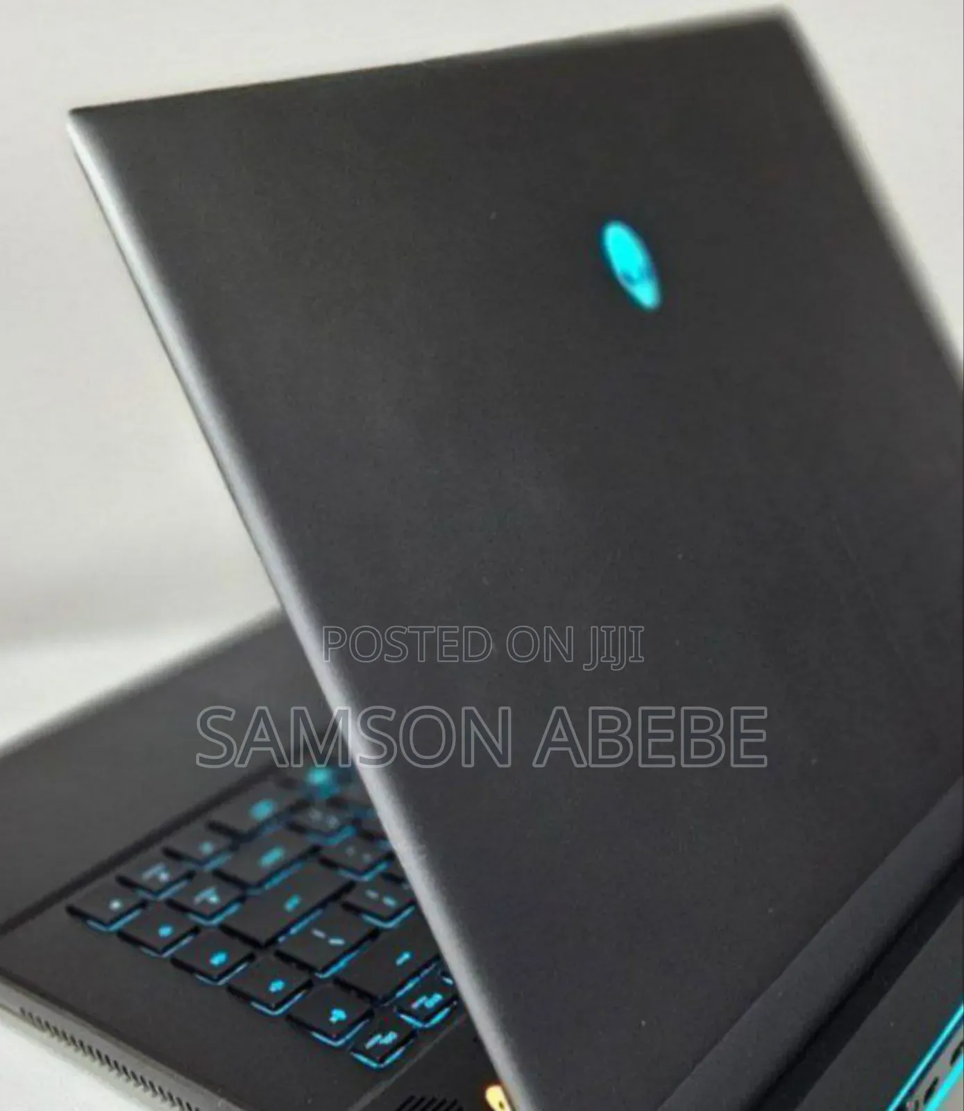 New Laptop Alienware M17x R2 16GB Intel Core I7 SSD 1T