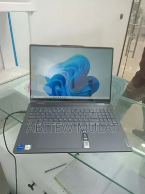 New Laptop Lenovo Yoga 7i 16GB Intel Core I7 SSD 512GB
