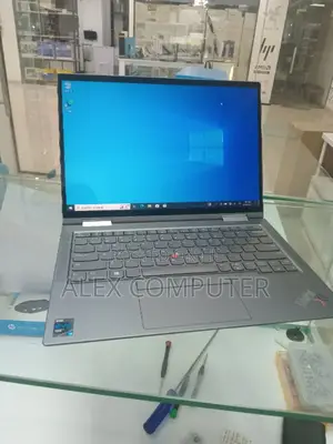 New Laptop Lenovo Thinkpad X1 Yoga 32GB Intel Core I7 SSD 512GB