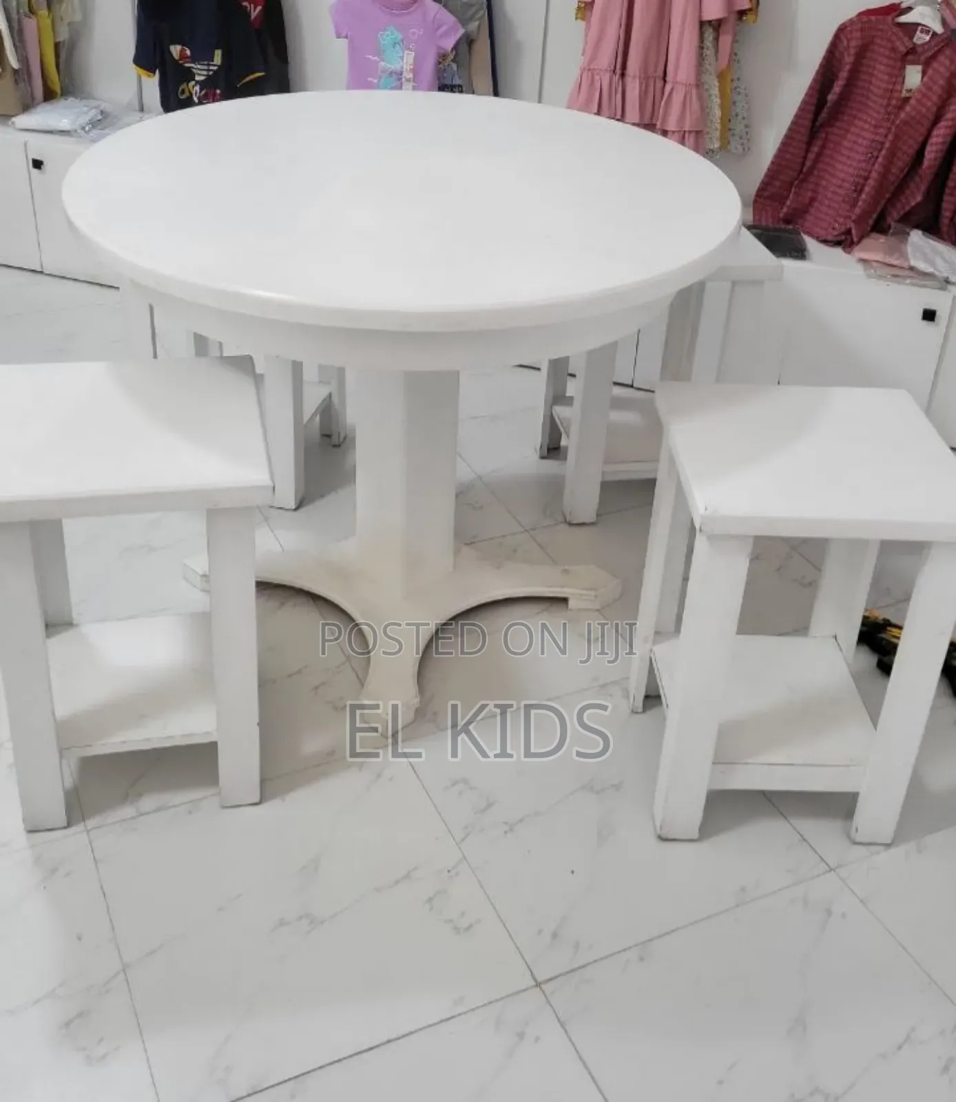 Table and 4 Chair