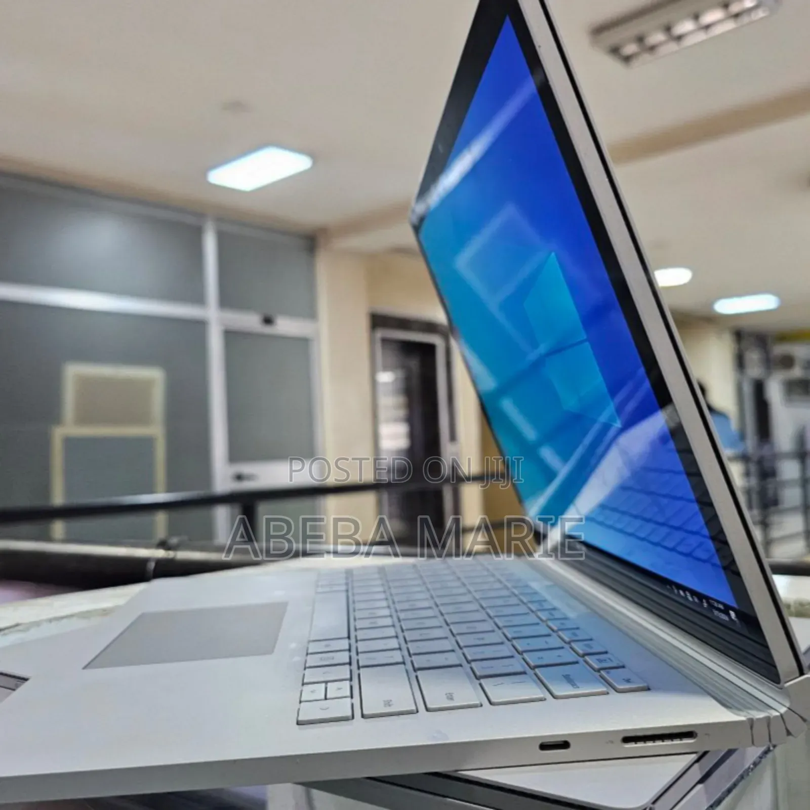 New Laptop Microsoft Surface Book 3 16GB Intel Core I7 SSD 256GB