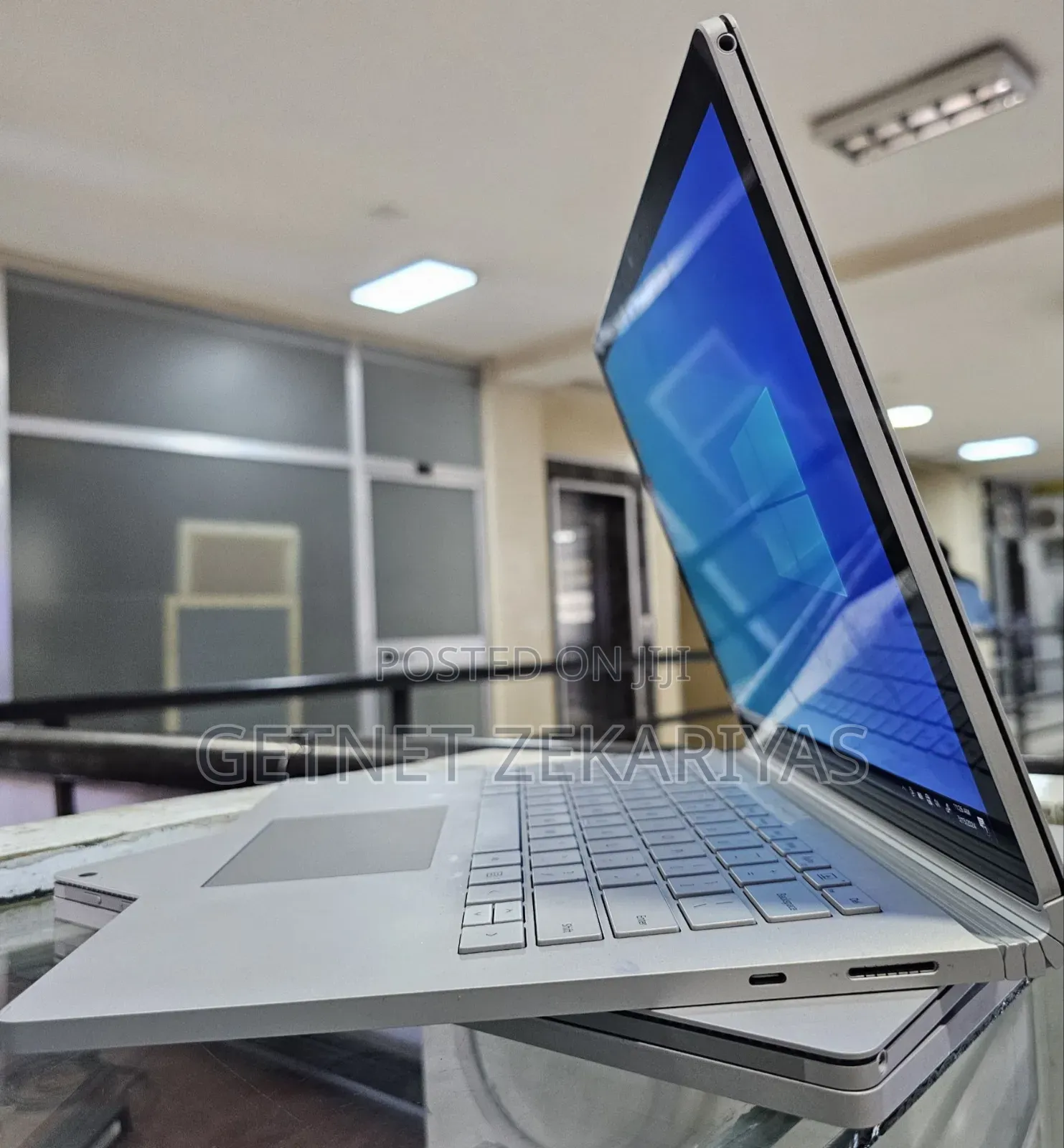 New Laptop Microsoft Surface Book 3 16GB Intel Core I7 SSD 256GB