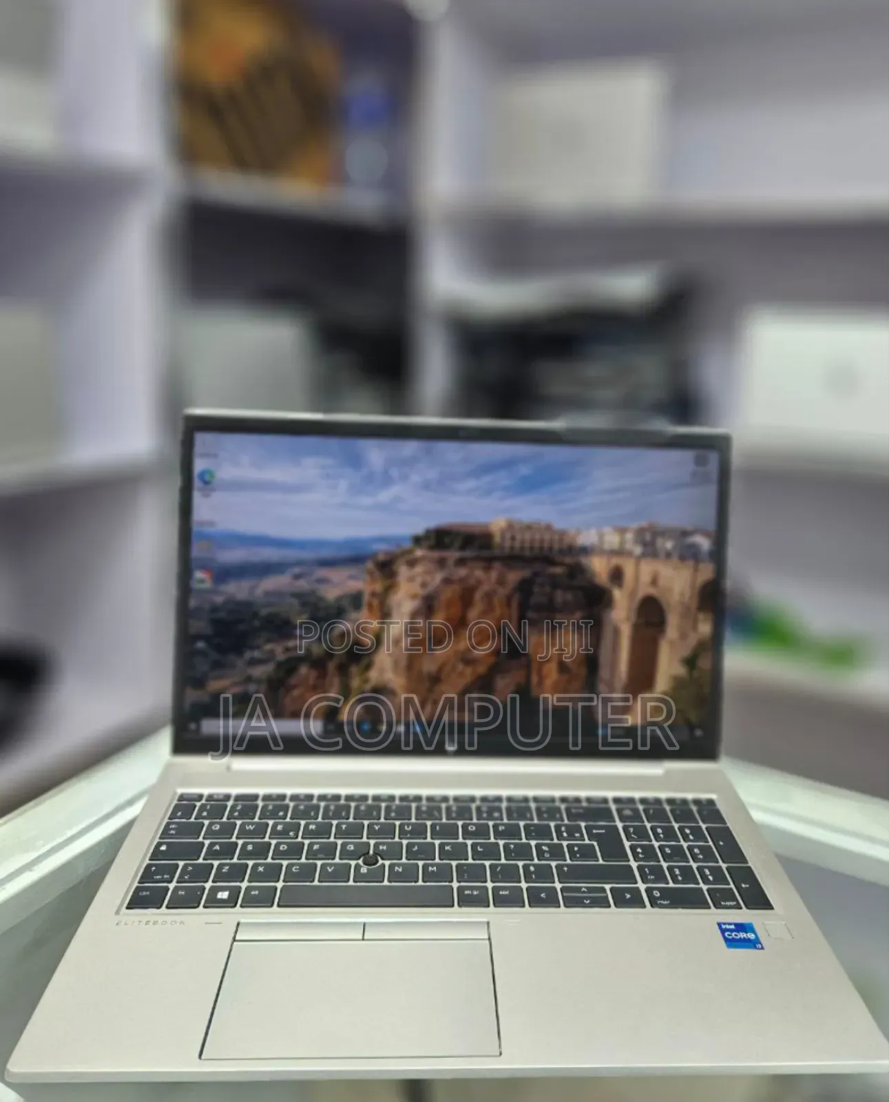 New Laptop HP EliteBook 850 G8 16GB Intel Core I7 SSD 512GB