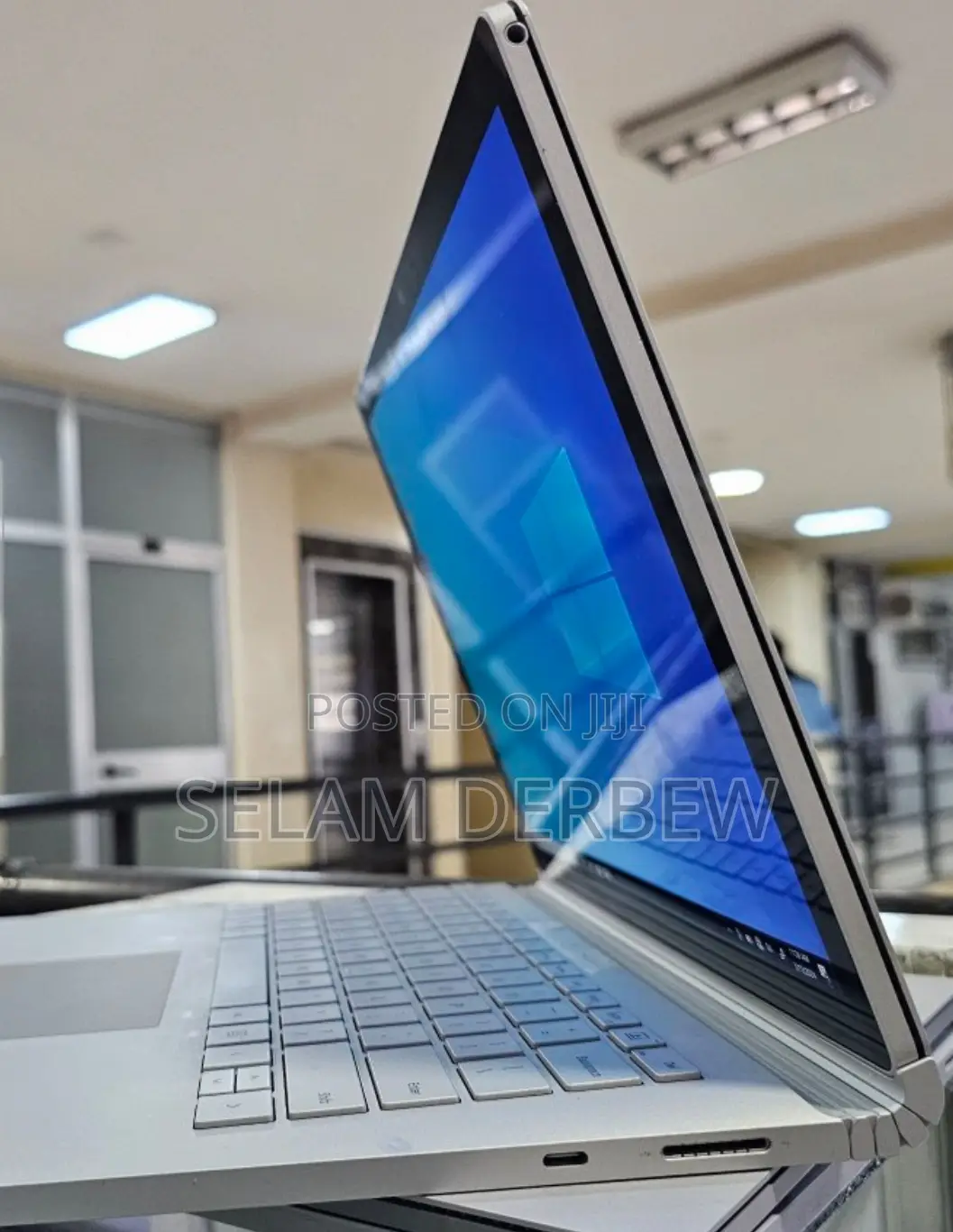 New Laptop Microsoft Surface Book 3 16GB Intel Core I7 SSD 256GB