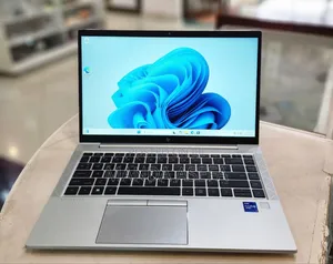 New Laptop HP EliteBook 840 G8 16GB Intel Core I7 SSD 512GB
