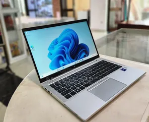 New Laptop HP EliteBook 840 G8 16GB Intel Core I7 SSD 512GB
