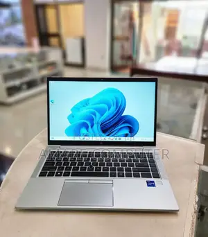 New Laptop HP EliteBook 840 G8 16GB Intel Core I7 SSD 512GB
