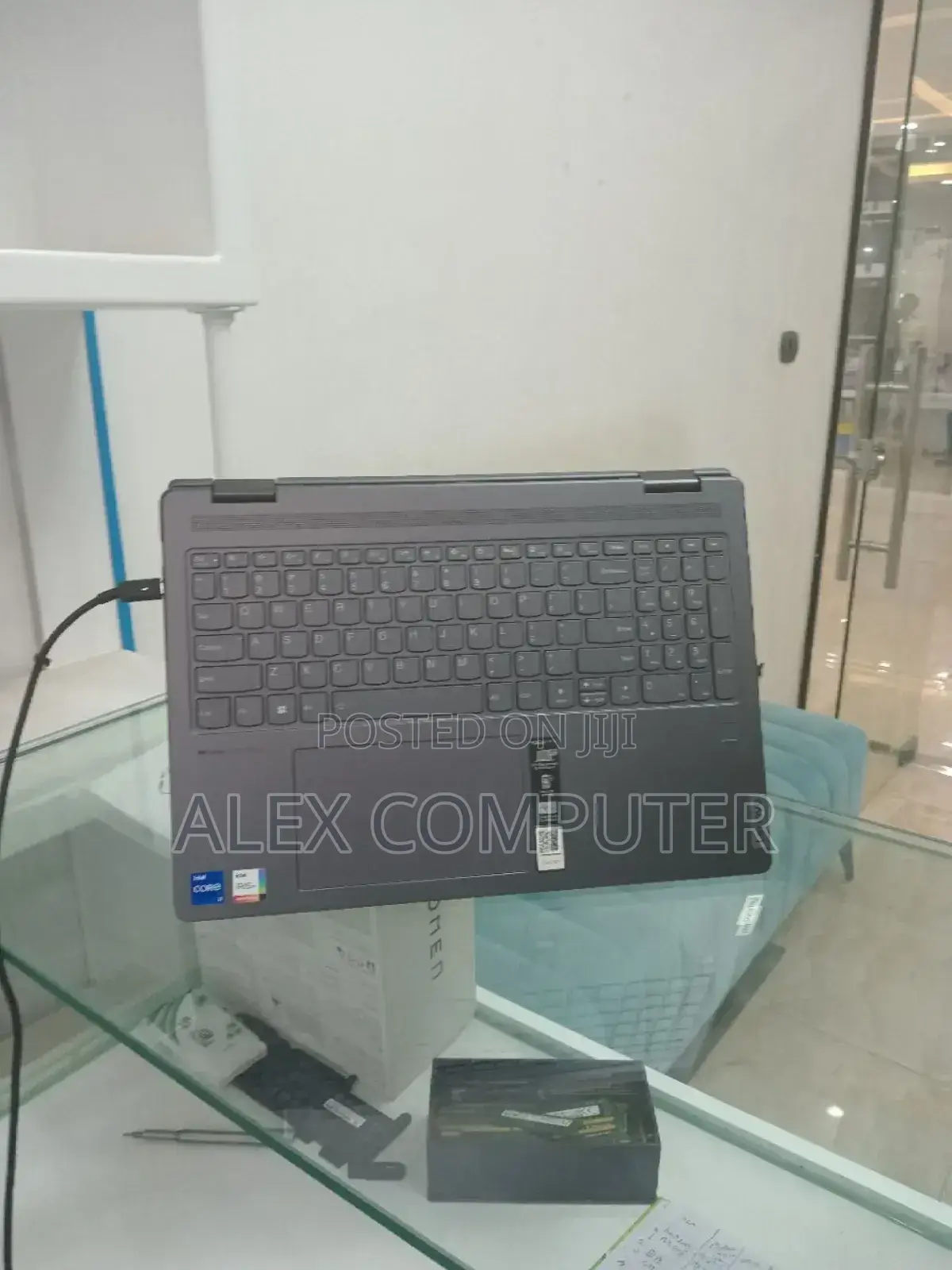 New Laptop Lenovo Yoga 7i 16GB Intel Core I7 SSD 512GB