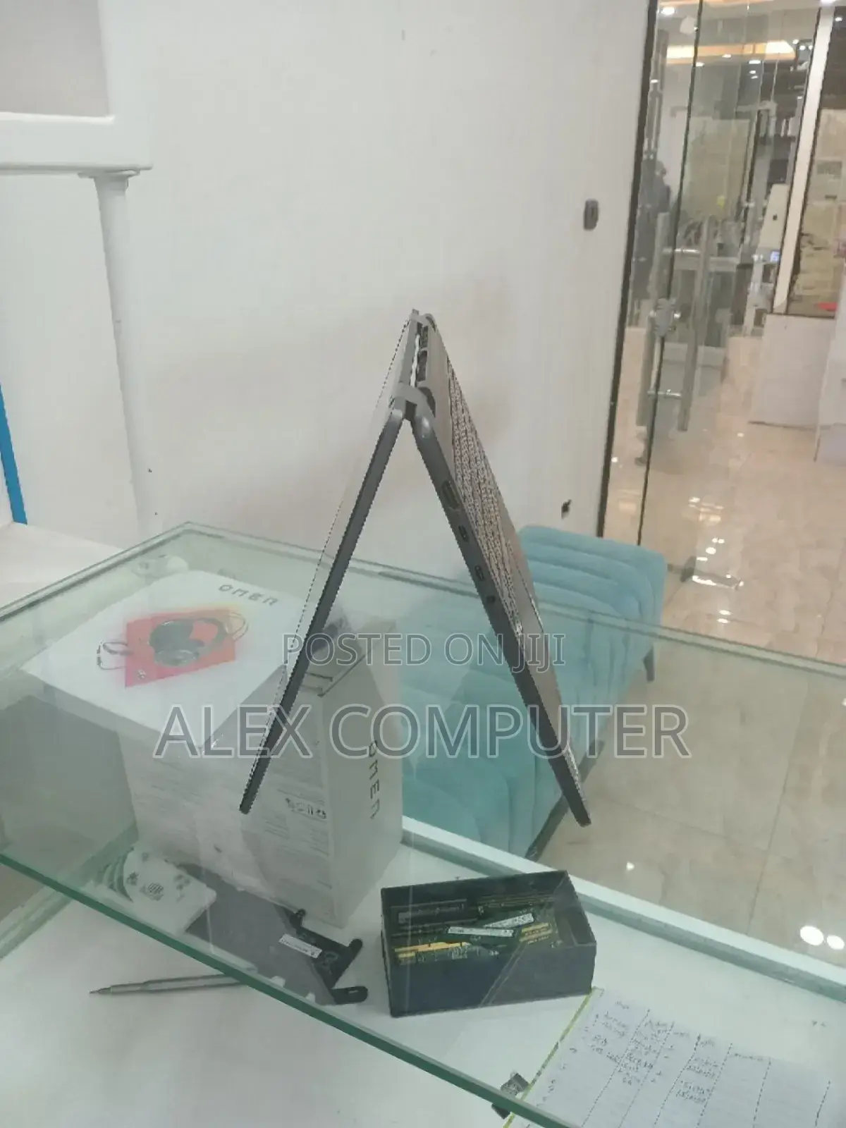 New Laptop Lenovo Yoga 7i 16GB Intel Core I7 SSD 512GB