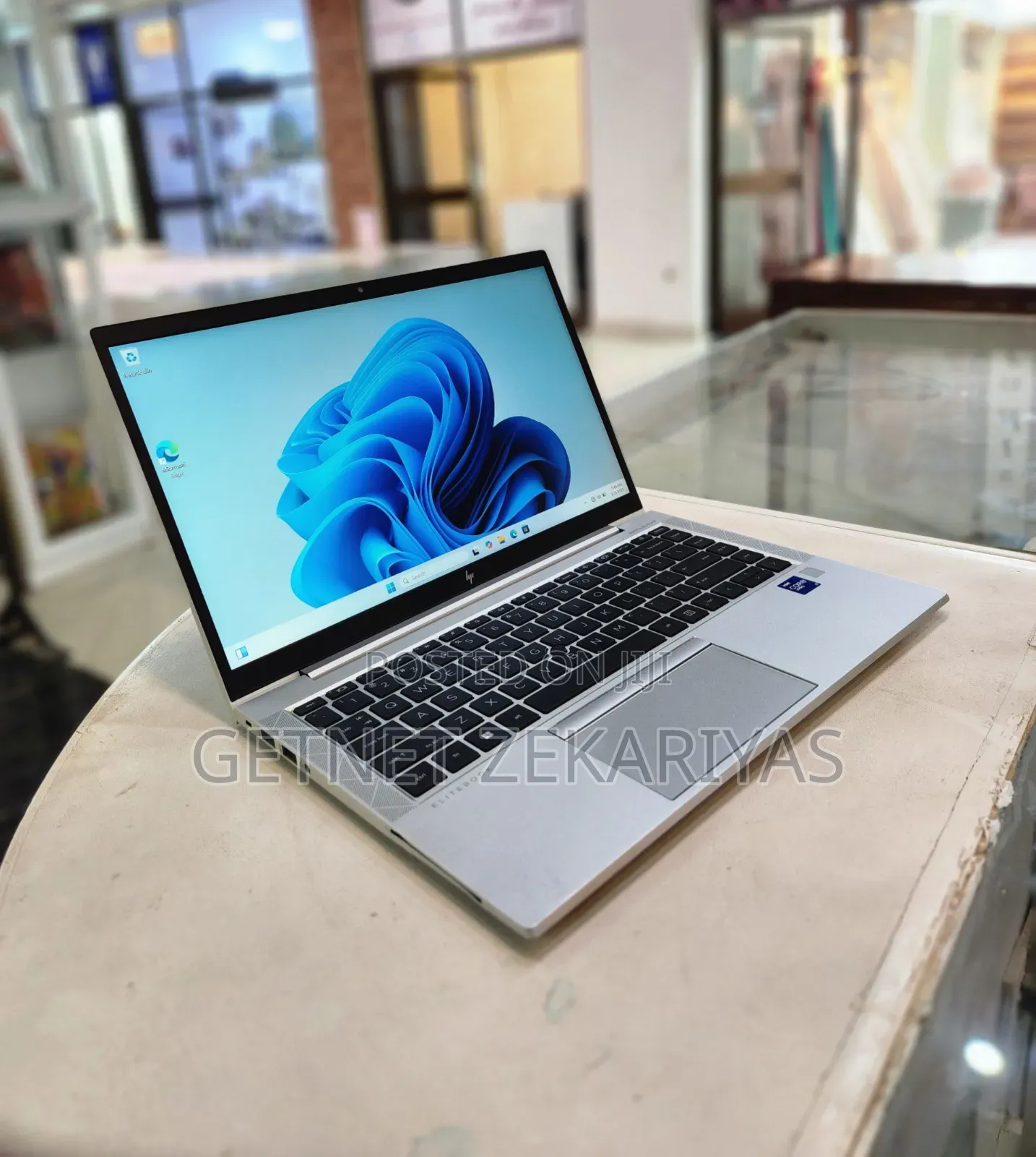 New Laptop HP EliteBook 840 G8 16GB Intel Core I7 SSD 512GB