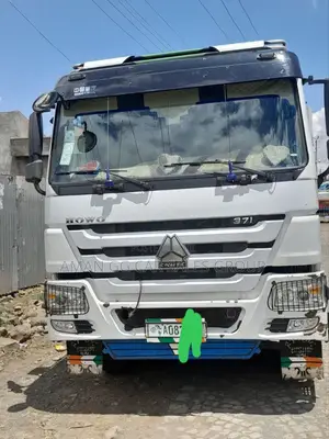 Photo - Cinotruck. Cash