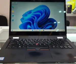 Photo - New Laptop Lenovo ThinkPad Yoga 370 16GB Intel Core I5 SSD 512GB