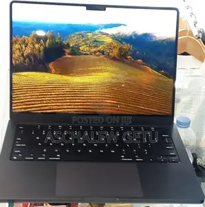 Photo - New Laptop Apple MacBook Pro M1 18GB Intel Core I5 SSD 512GB