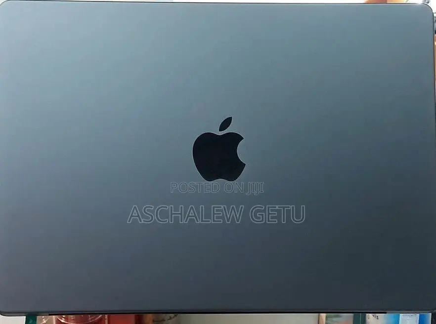 New Laptop Apple MacBook Pro M1 18GB Intel Core I5 SSD 512GB