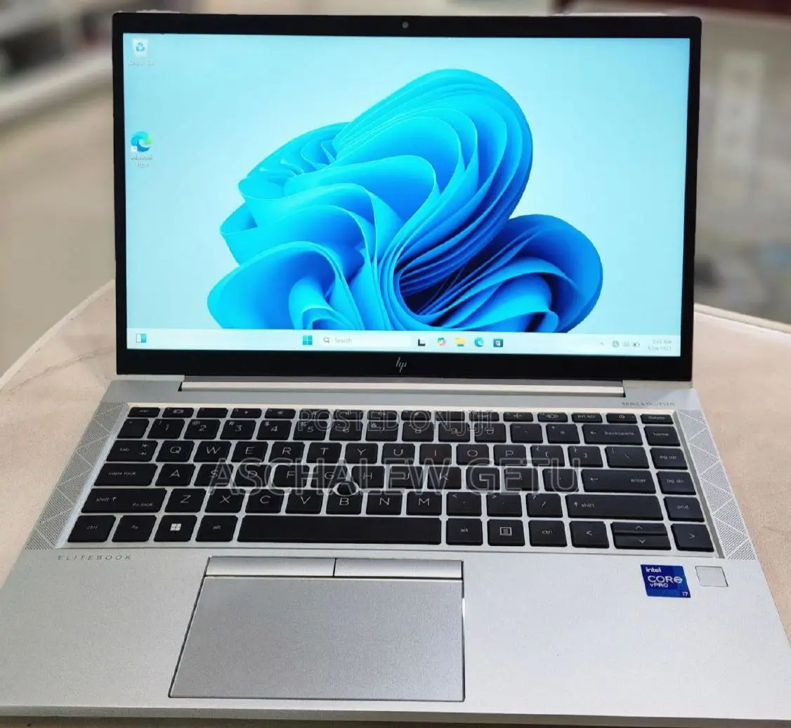 New Laptop HP EliteBook 840 G8 16GB Intel Core I7 SSD 512GB