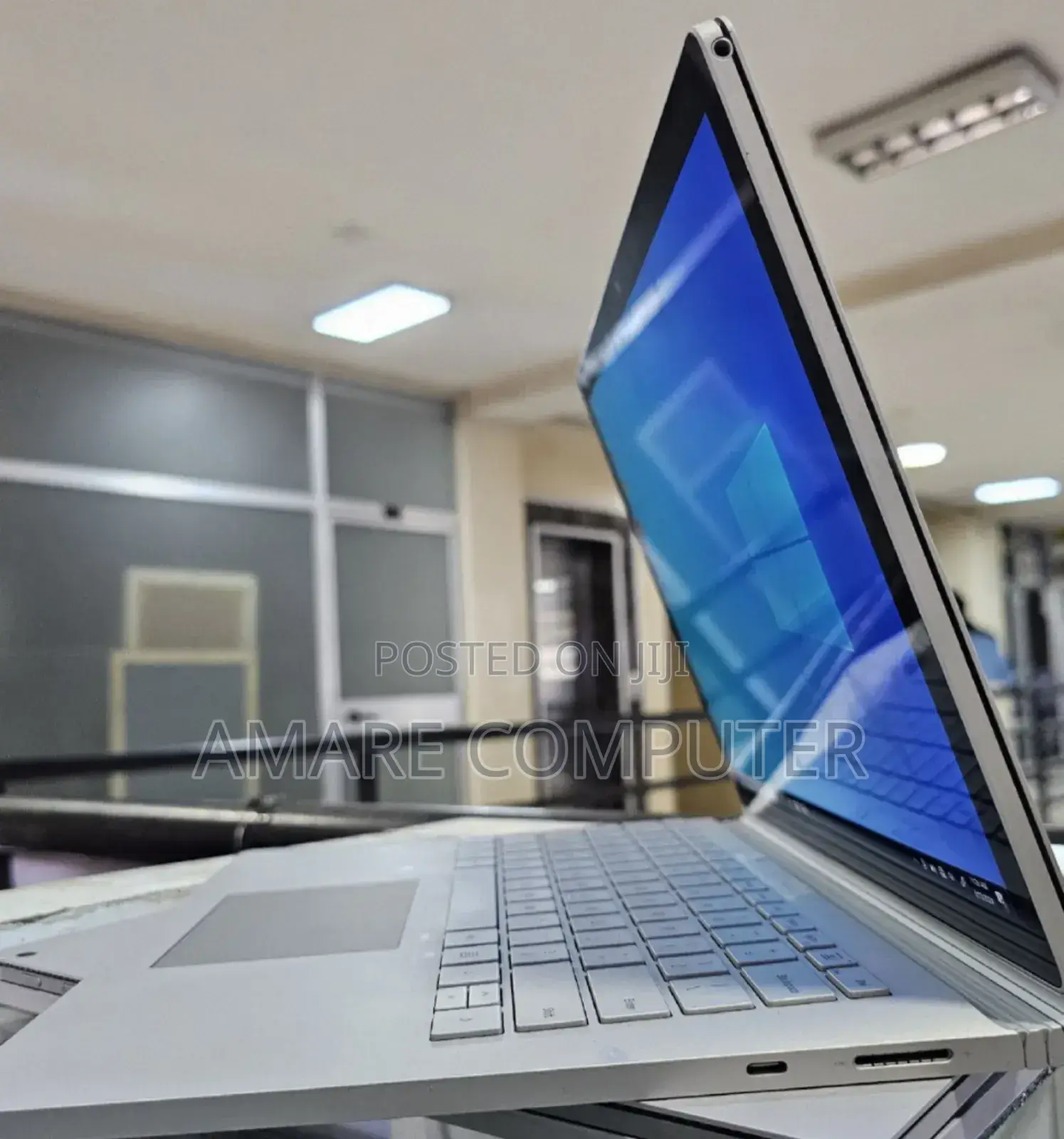 New Laptop Microsoft Surface Book 3 16GB Intel Core I7 SSD 256GB