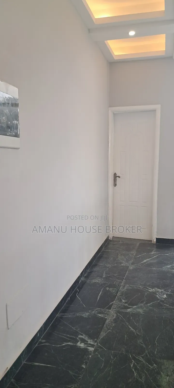 11bdrm House in Addis Abeba, Bole for rent