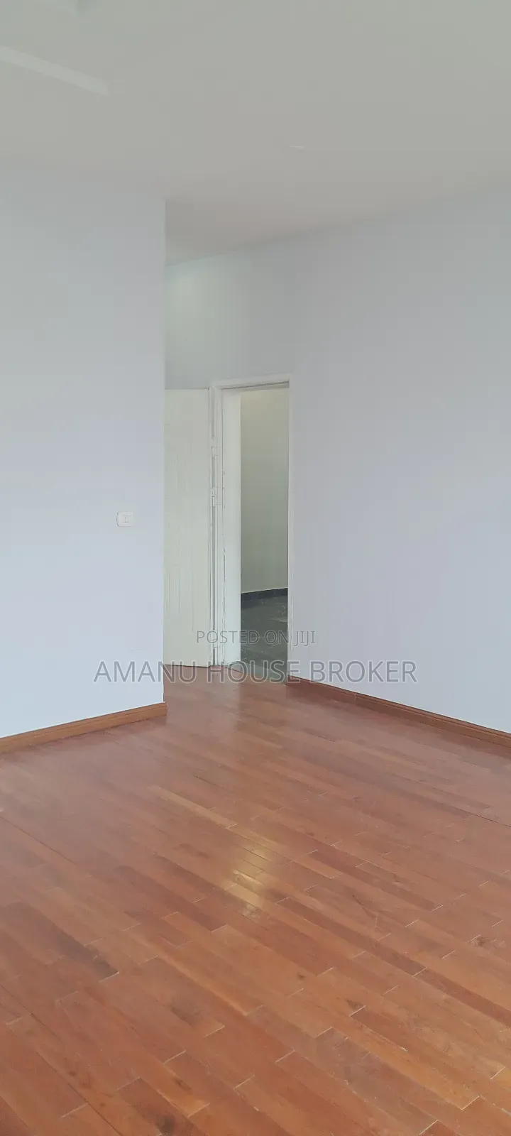 11bdrm House in Addis Abeba, Bole for rent