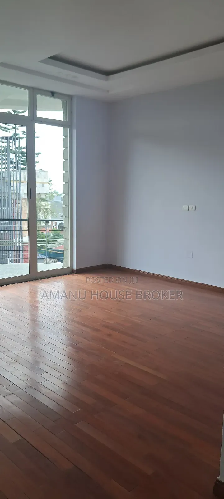 11bdrm House in Addis Abeba, Bole for rent