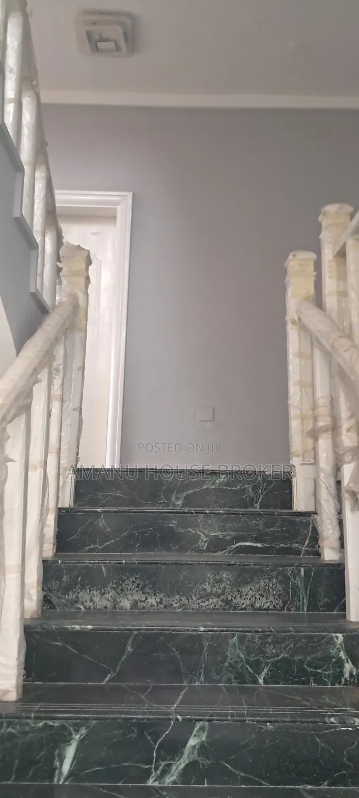 11bdrm House in Addis Abeba, Bole for rent