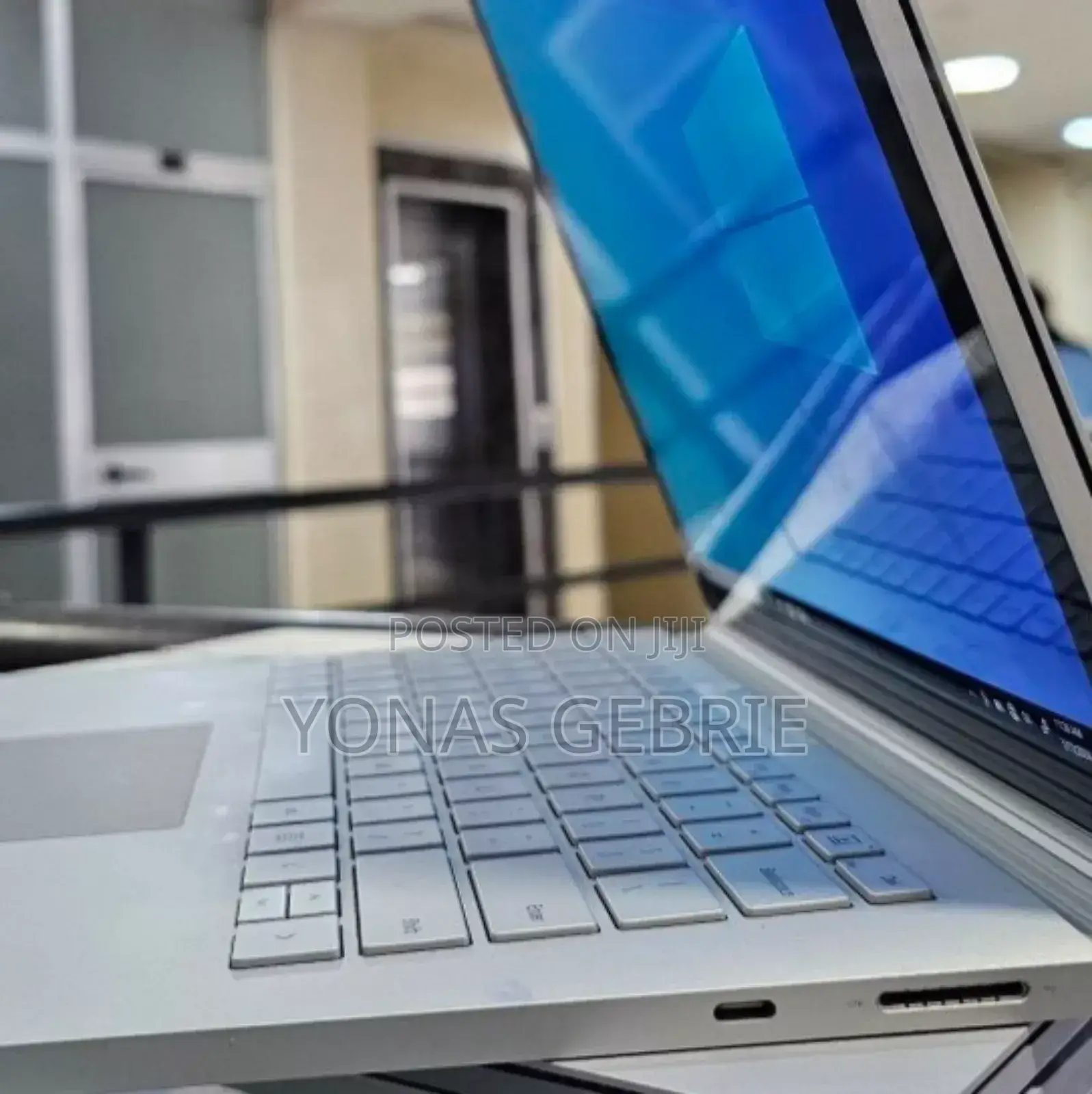 New Laptop Microsoft Surface Book 3 16GB Intel Core I7 SSD 256GB