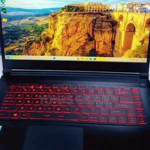 New Laptop MSI Katana 15 16GB Intel Core I7 SSD 1T