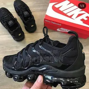 Nike Air Max Black Plus