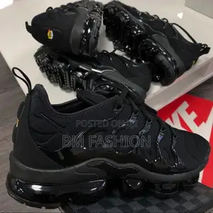 Nike Air Max Black Plus