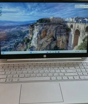 New Laptop HP Pavilion 15 8GB AMD Ryzen 5 SSD 512GB