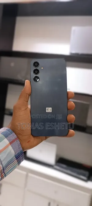 Photo - New Samsung Galaxy A25 128 GB Black