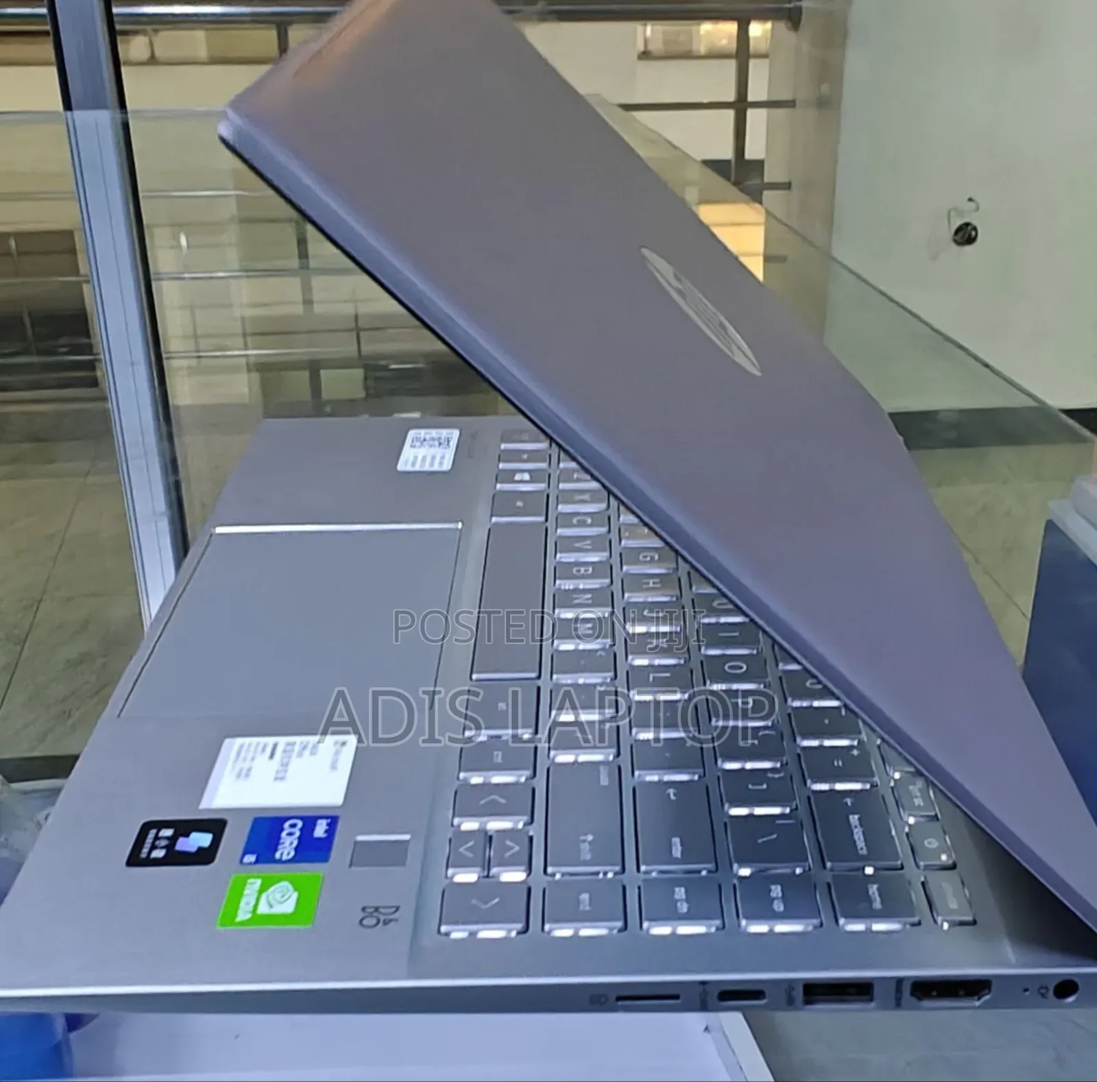 New Laptop HP Pavilion 10 16GB Intel Core I5 SSD 512GB