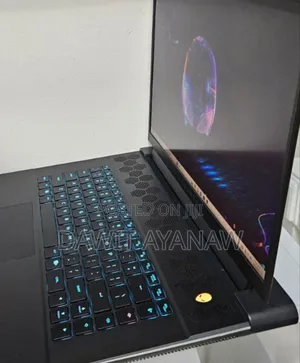 New Laptop Alienware M17x R2 16GB Intel Core I7 SSD 1T