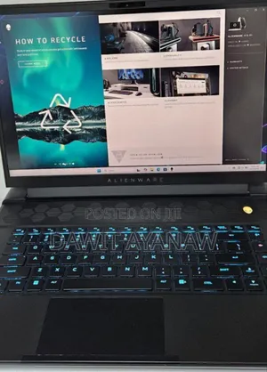 New Laptop Alienware M17x R2 16GB Intel Core I7 SSD 1T