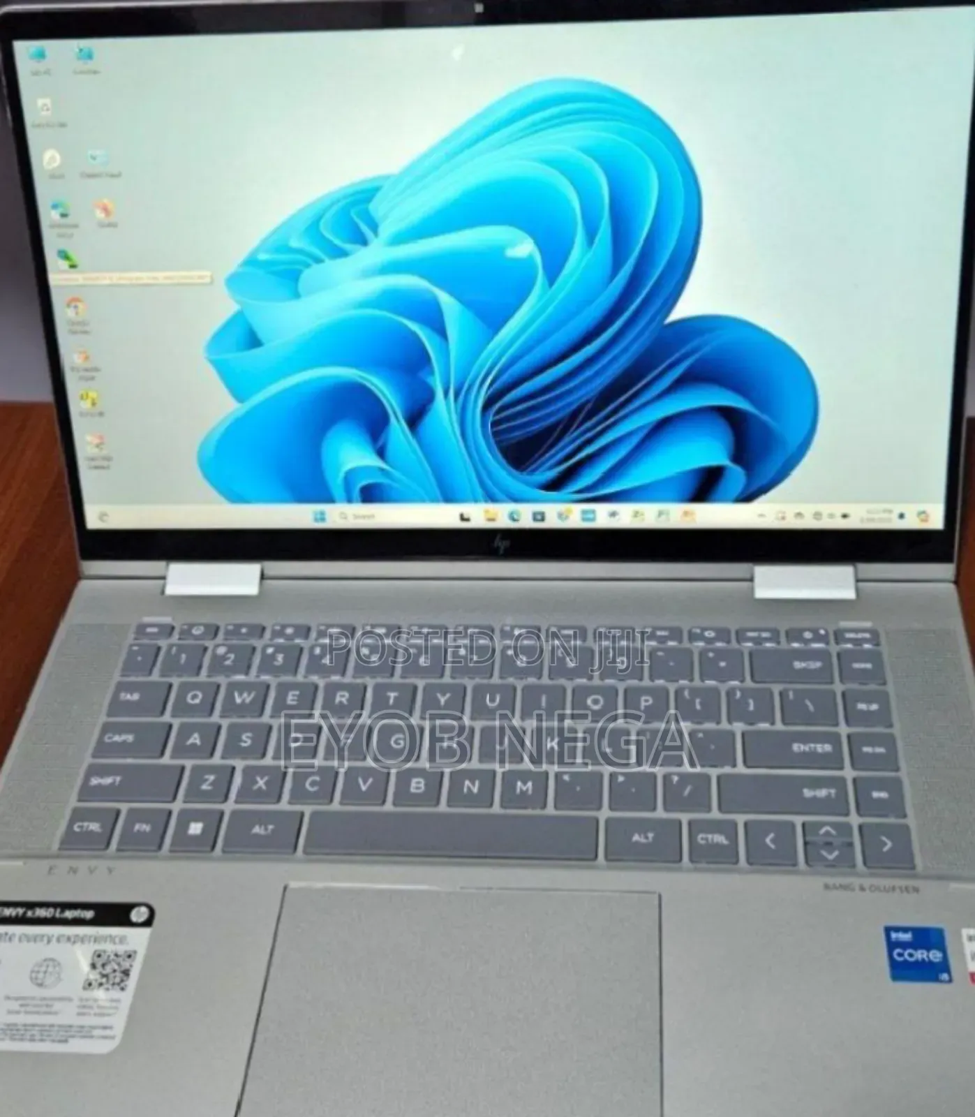 New Laptop HP Envy X360 8GB Intel Core I5 SSD 512GB