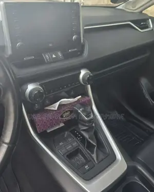 New Toyota RAV4 2022 Silver