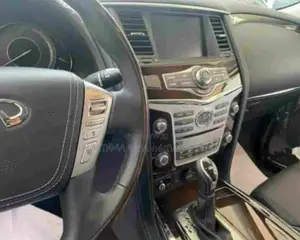 Infiniti QX80 2022 Black