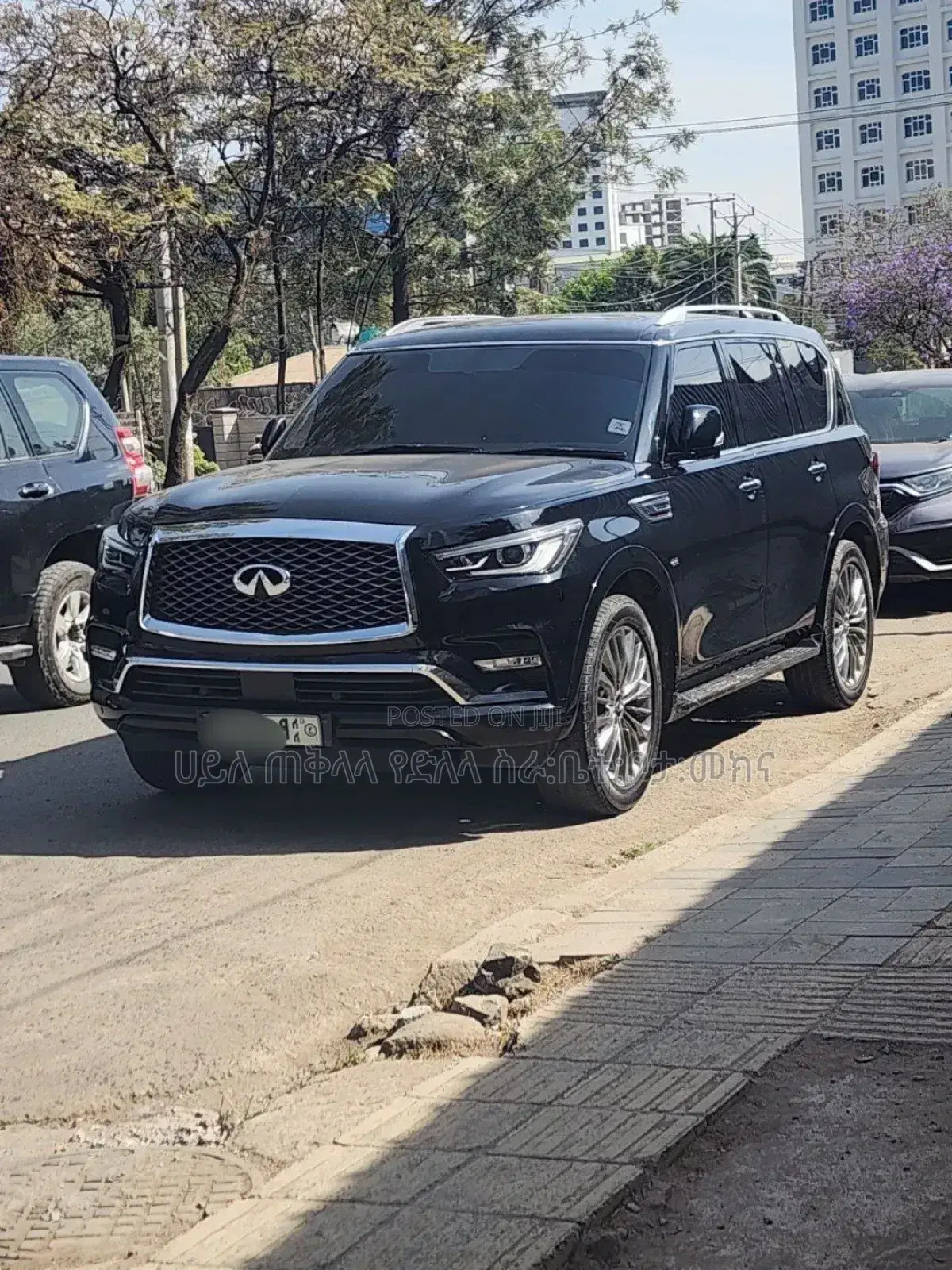 Infiniti QX80 2022 Black