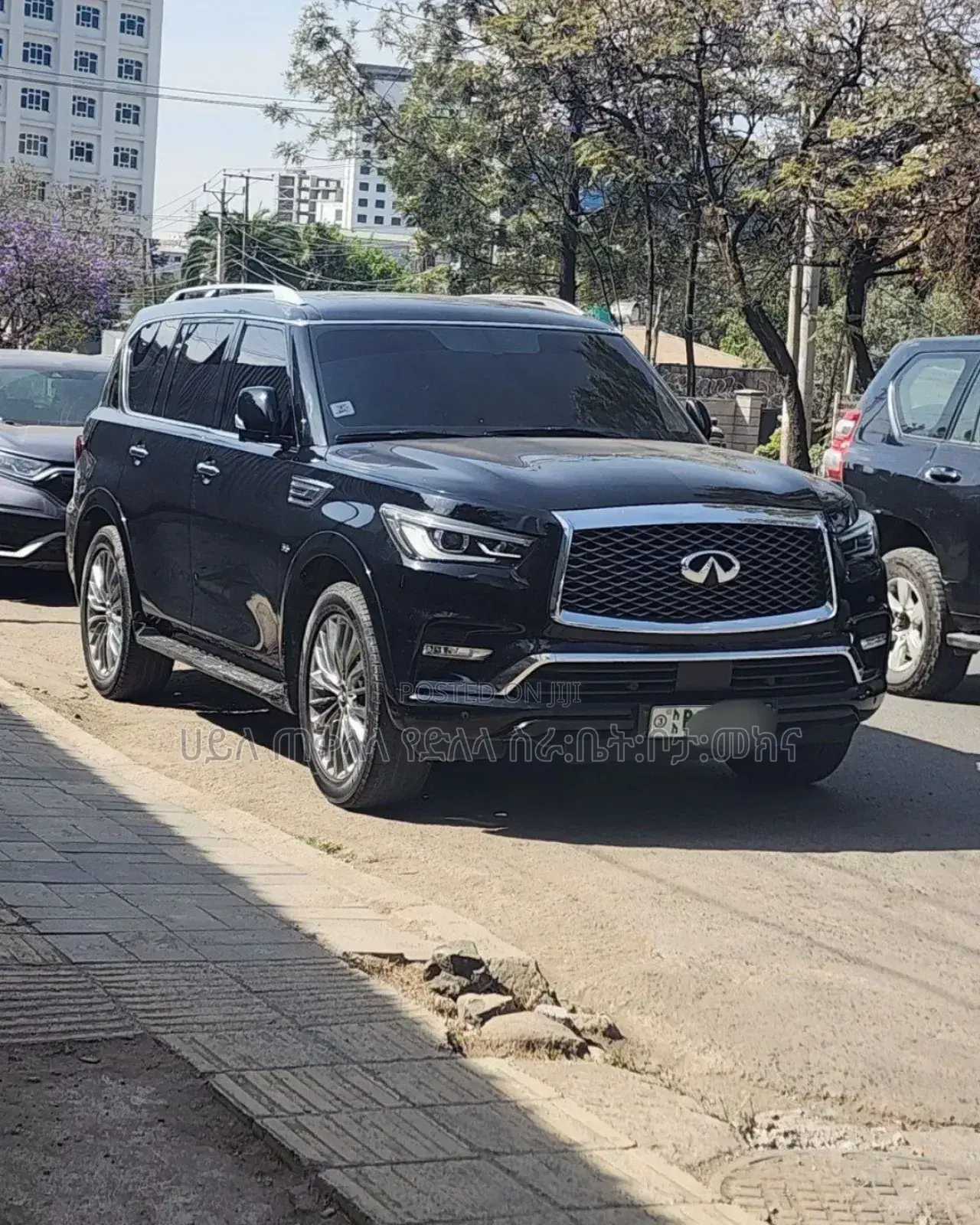 Infiniti QX80 2022 Black