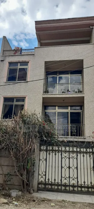 Photo - 6bdrm House in Haile Garment, Nifas Silk-Lafto for sale