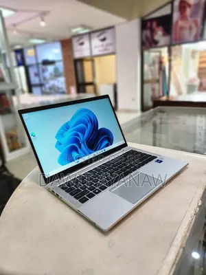 New Laptop HP 16GB Intel Core I7 SSD 512GB