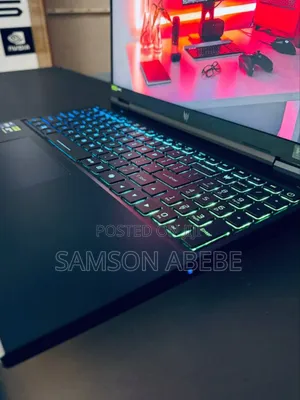 New Laptop Acer Predator Helios 18 PH18-71 16GB Intel Core I9 SSD 1T