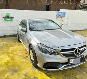 Photo - Mercedes-Benz E200 2015 Silver