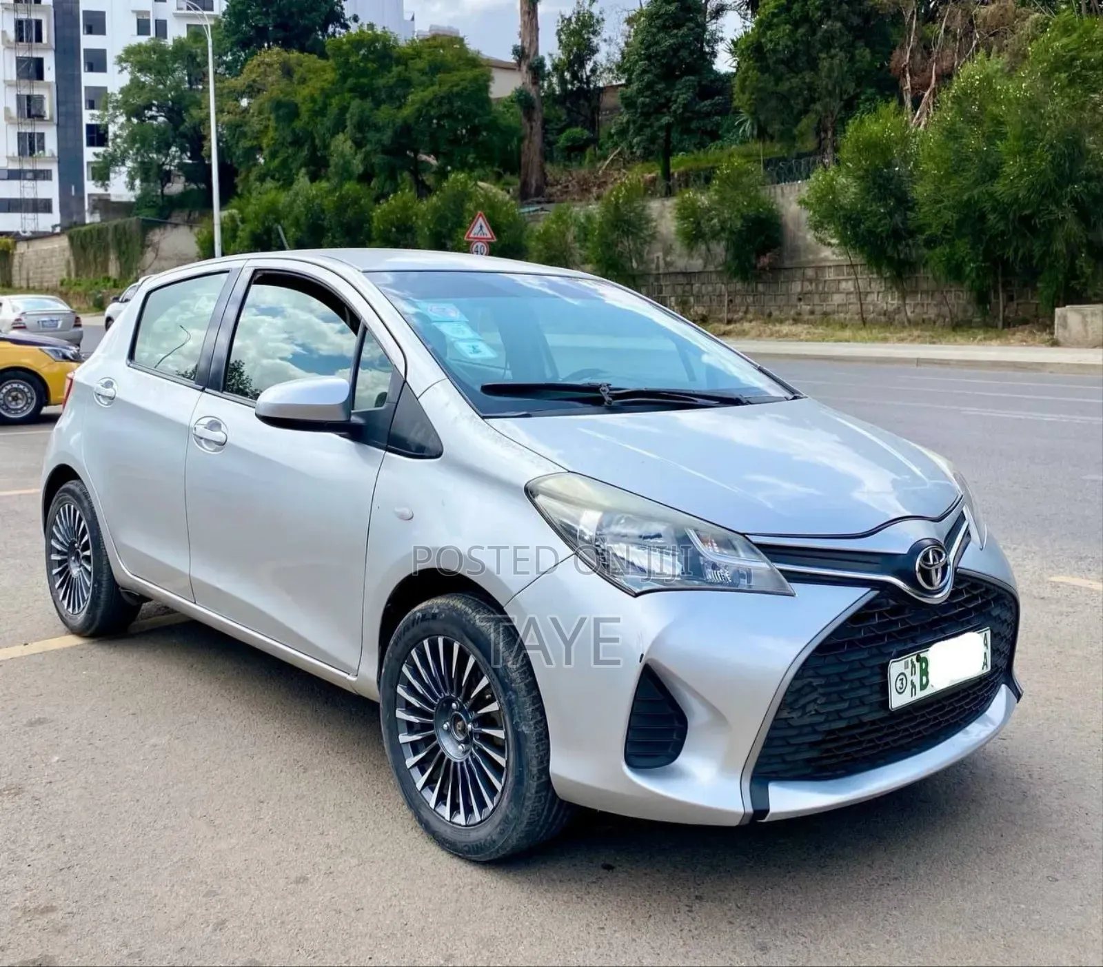 Toyota Yaris 2020 Silver