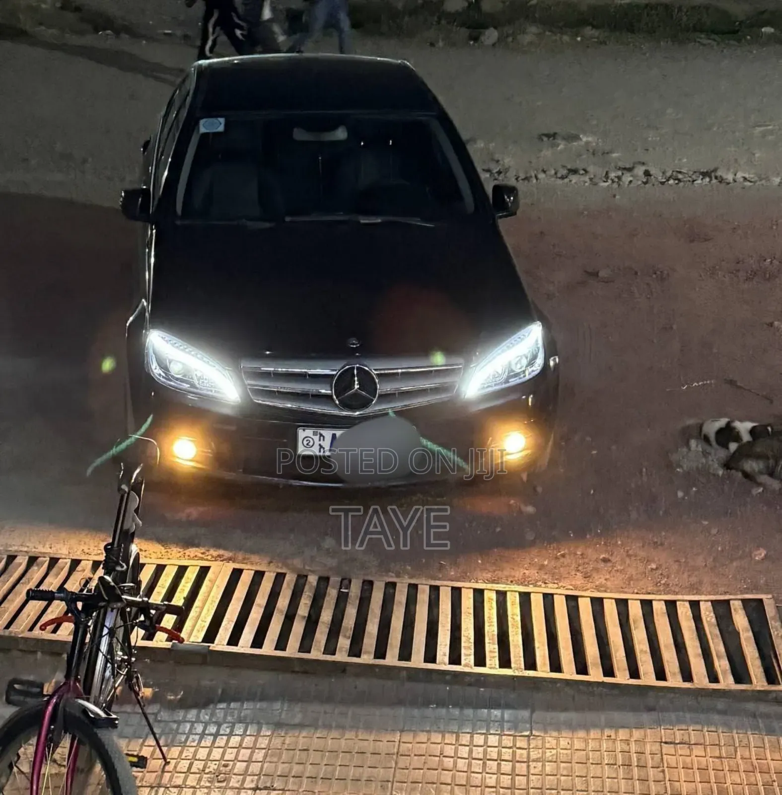 Mercedes-Benz C180 2009 Brown