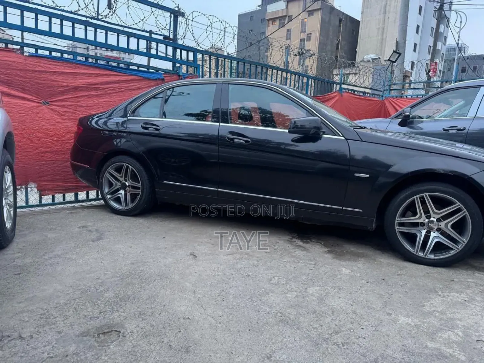 Mercedes-Benz C180 2009 Brown