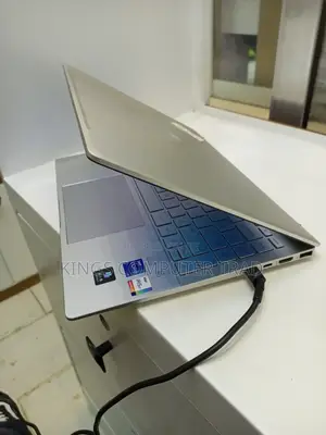 New Laptop HP Pavilion 14 16GB Intel Core I7 SSD 512GB