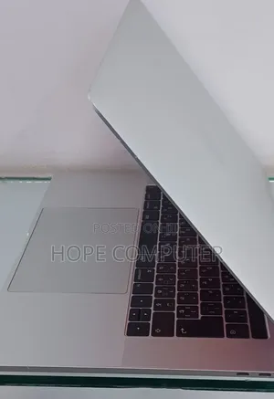 Photo - New Laptop Apple MacBook Pro 16GB Intel Core I7 SSD 1T