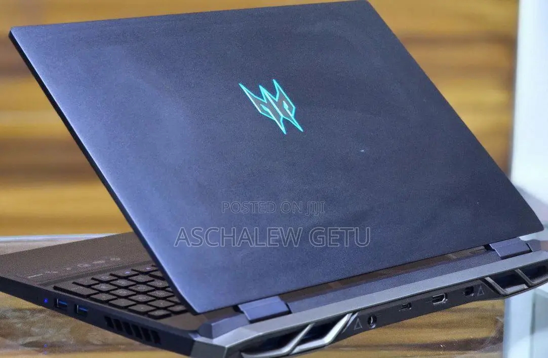 New Laptop Acer Predator Helios 300 16GB Intel Core I9 SSD 512GB