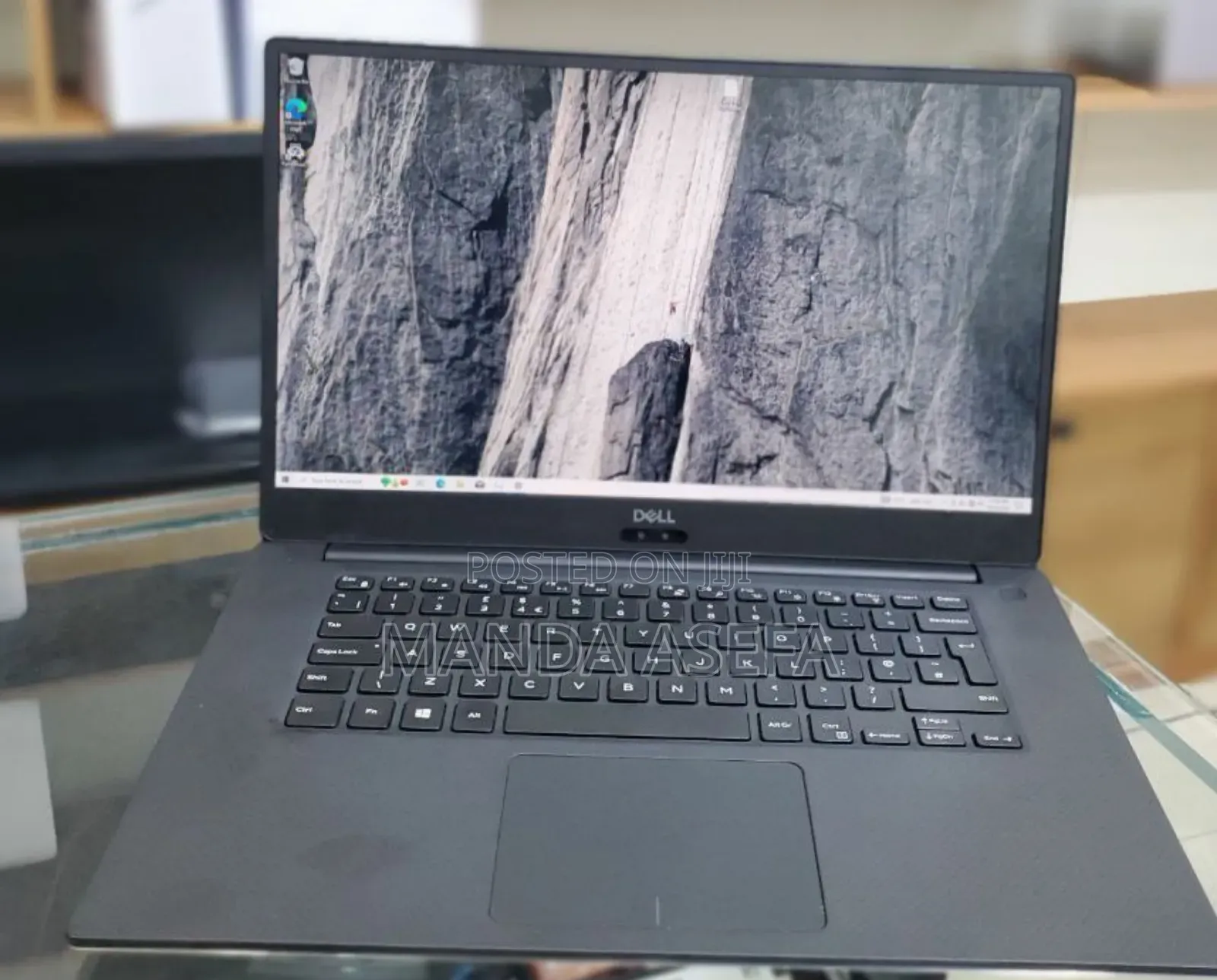 New Laptop Dell Precision 5540 16GB Intel Core I7 SSD 512GB